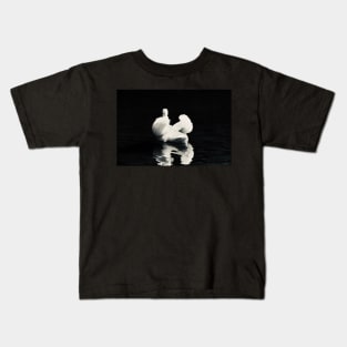 Swan 1 / Swiss Artwork Photography Kids T-Shirt